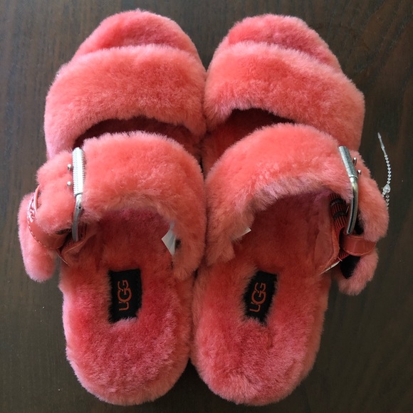 Women’s Ugg Fuzz Yeah Slipper - Picture 2 of 3